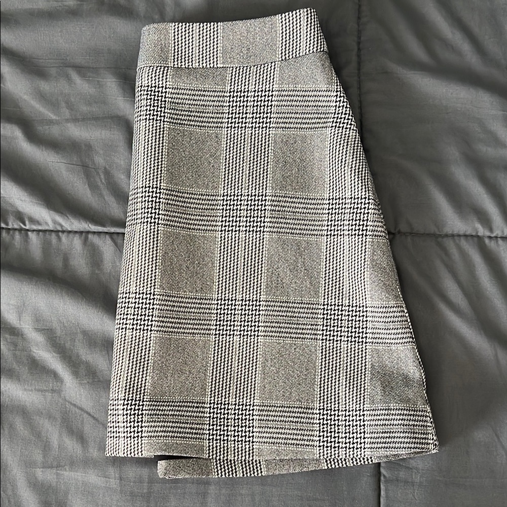 Express Gray Plaid Mini Skirt Size 00